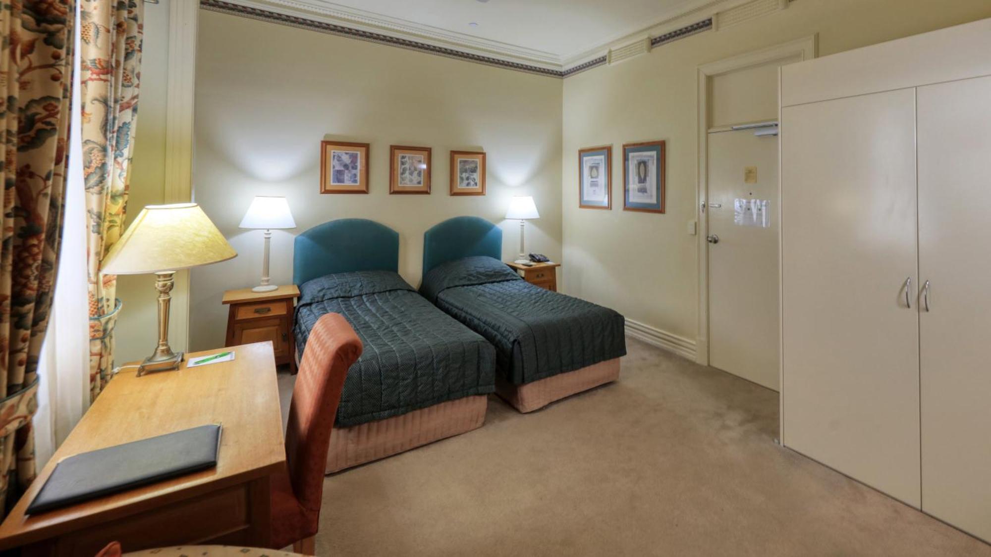 Royal Exchange Hotel Брокен-Хилл Экстерьер фото